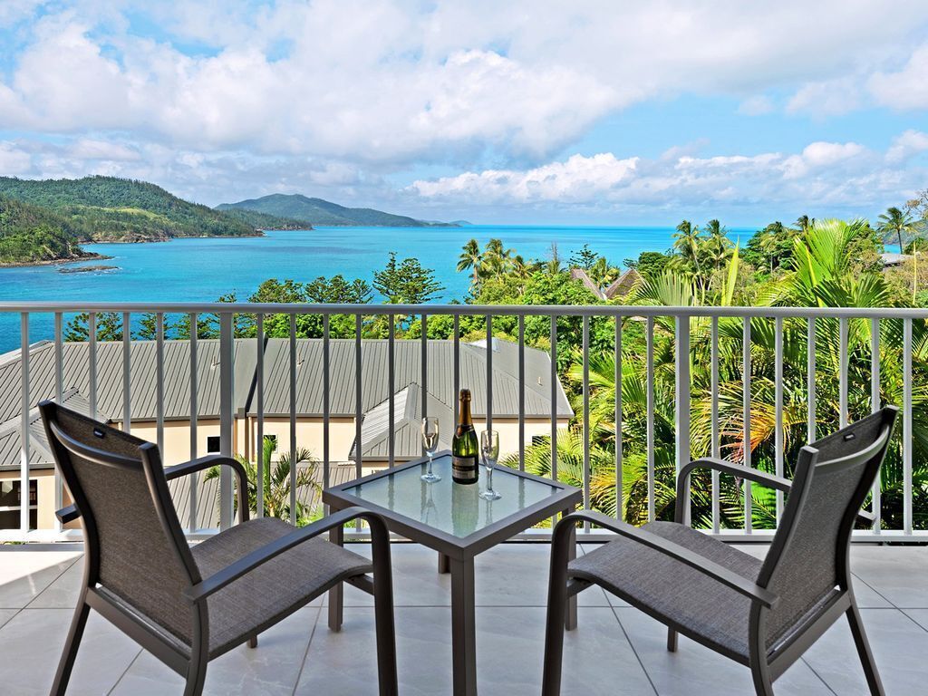 La Bella Waters 8 on Hamilton Island by Hamorent