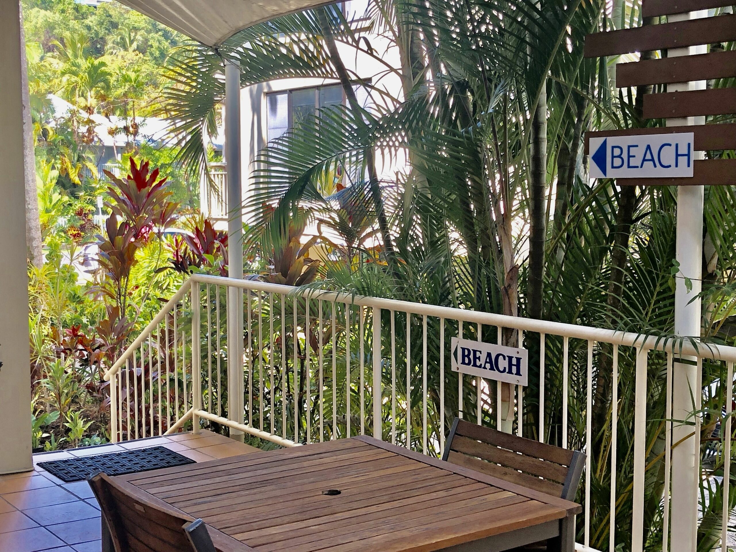 Port Douglas Apts on Macrossan Street