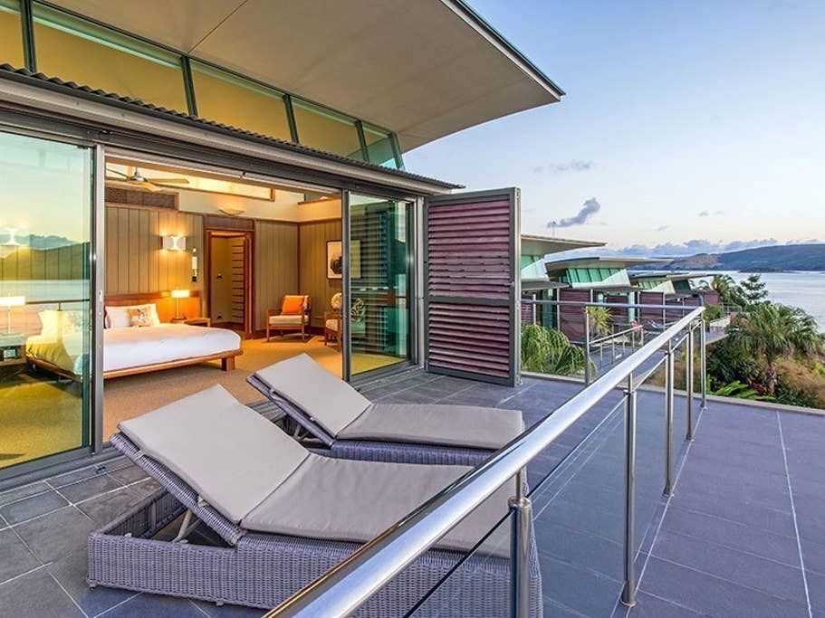 Yacht Club Villa 17 - Stunning Villa on Hamilton Island