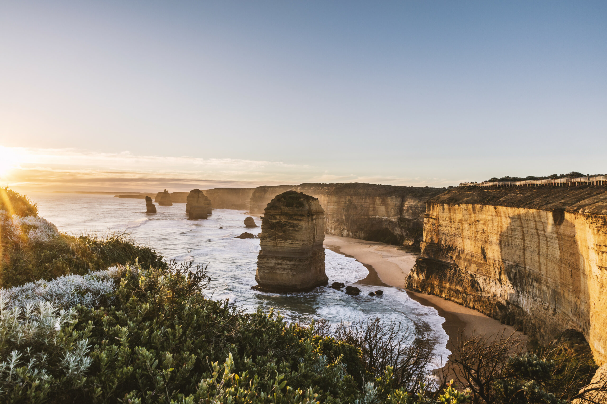 Autopia Tours: Great Ocean Road Otway Discovery 2 Day (Basic Dorm Share)