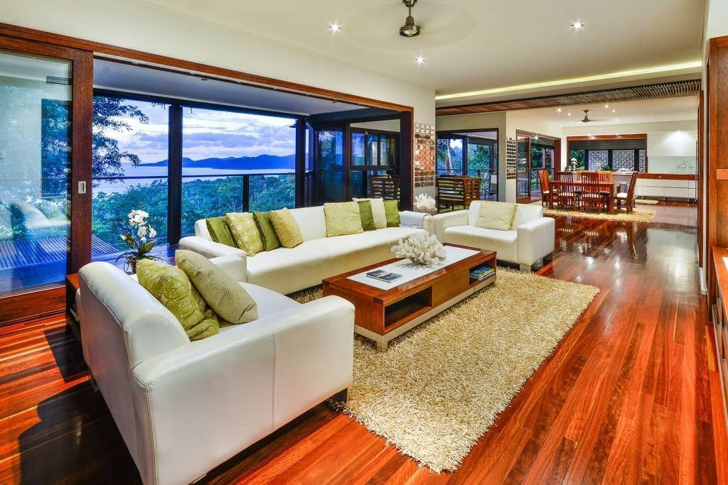 Whitsunday Waters - Beautiful Large House on Hamilton Island