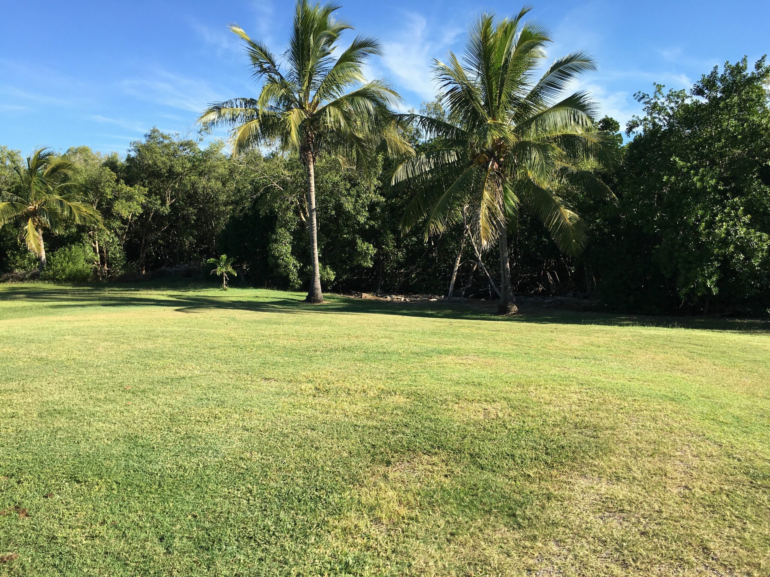 Lucinda Beachfront  with off street parking for cars and boats