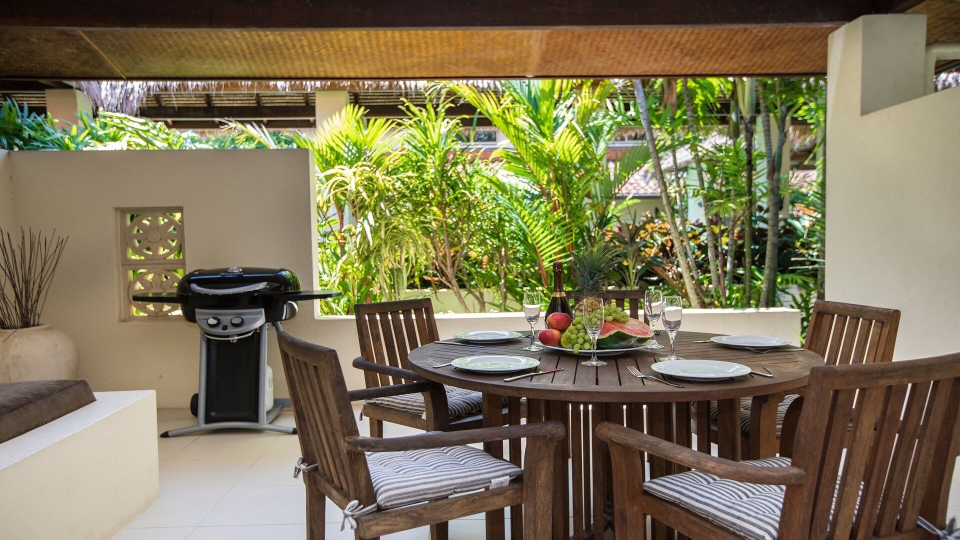 Bali Beach Villa - Port Douglas