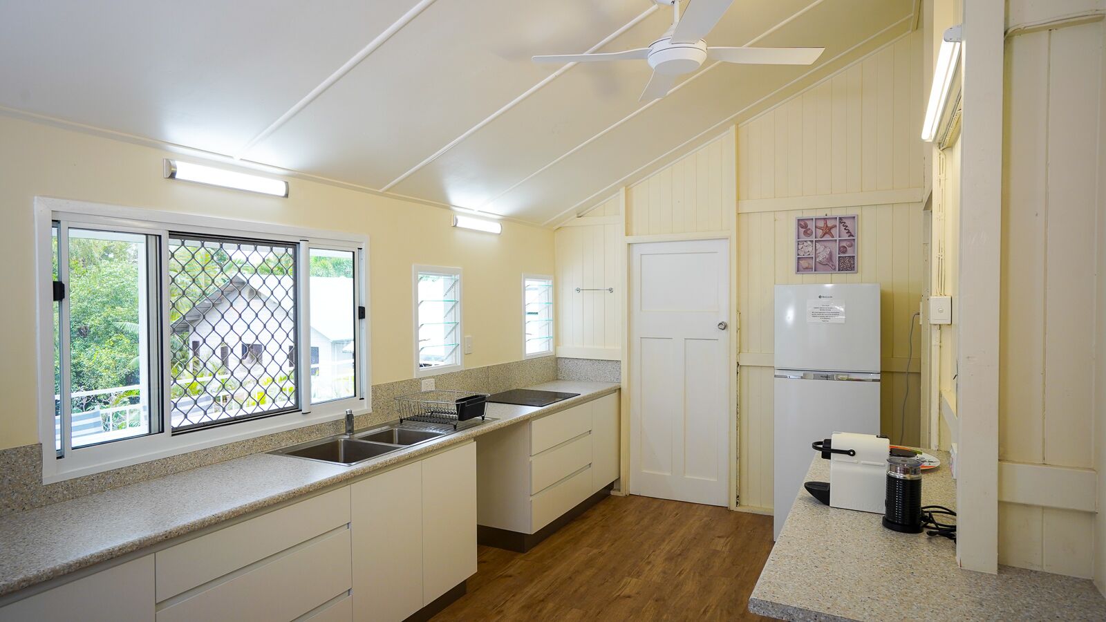 Stay in a Classic "queenslander"