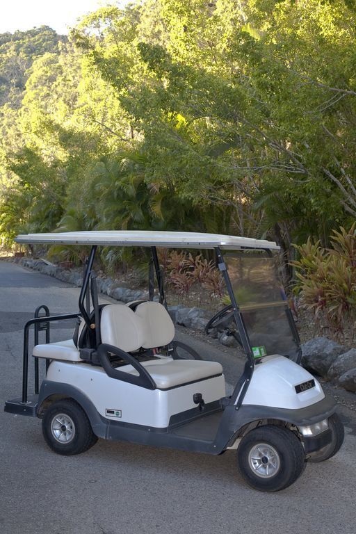 Lagoon 206 on the Beach Hamilton Island by Hamorent