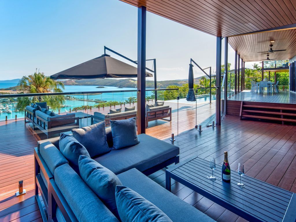 Southwinds - Stunning 7 Bedroom House on Hamilton Island
