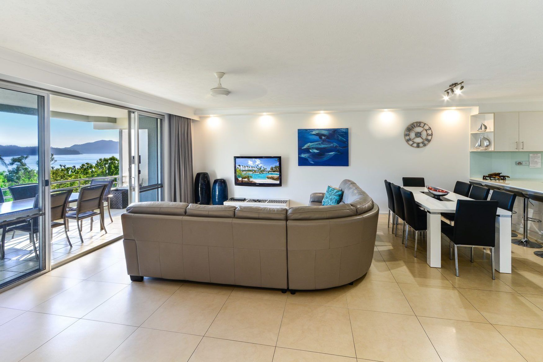 Ponciana 101 Hamilton Island Centrally Located 3 Bedroom, Plus Buggy