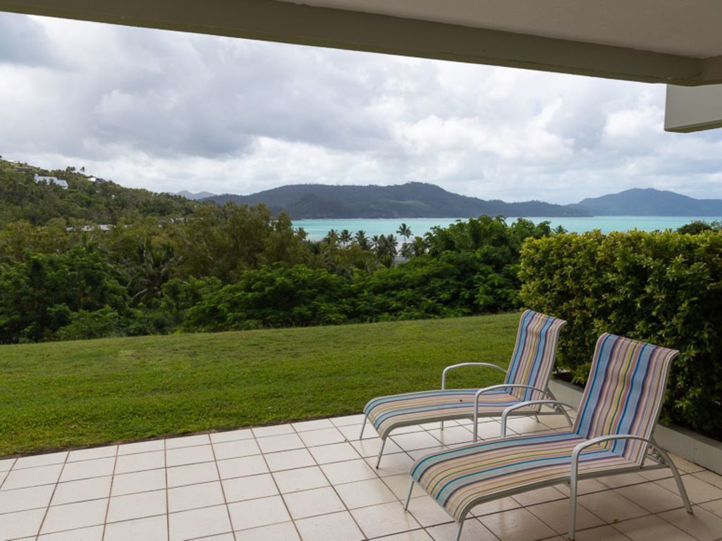 Poinciana 008 - Hamilton Island