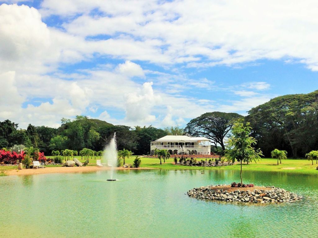 Port Douglas Lakeside Retreat