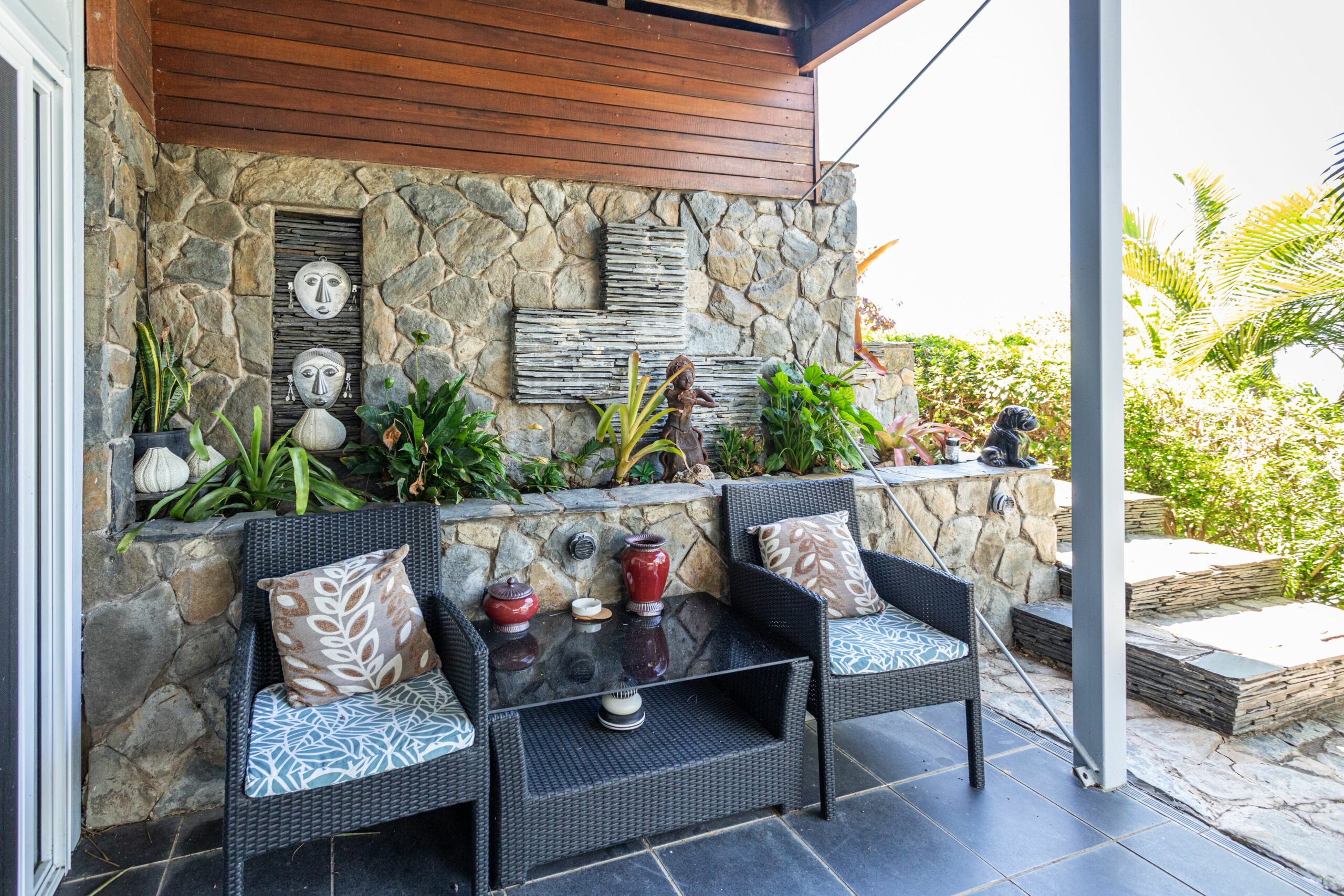 Panoramic views, central Airlie beach, short Stroll to the beaches & village