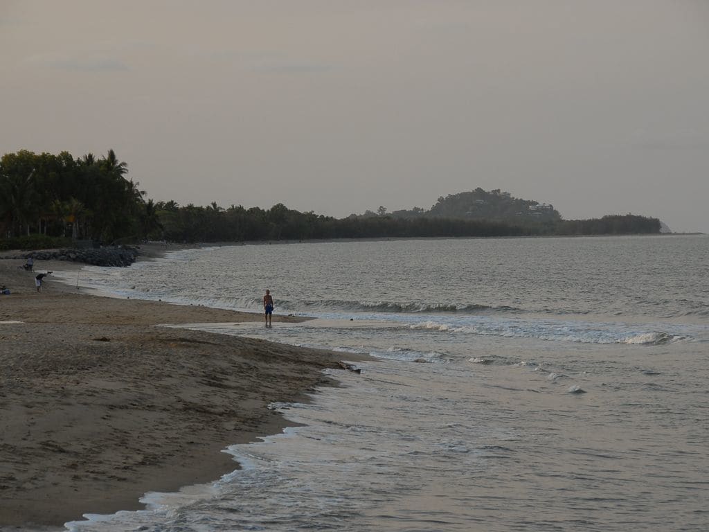 Retro Beach House on the Sand at Machans