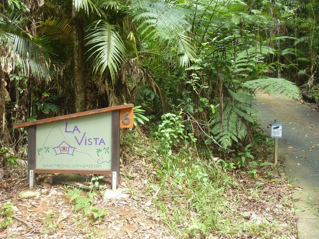 Daintree Holiday Homes - La Vista - Ocean Views with Private Pool & Jet Spa