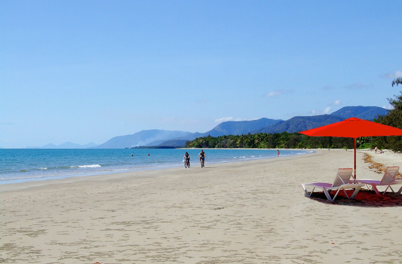 Port Douglas, Luxury Beach Front Home