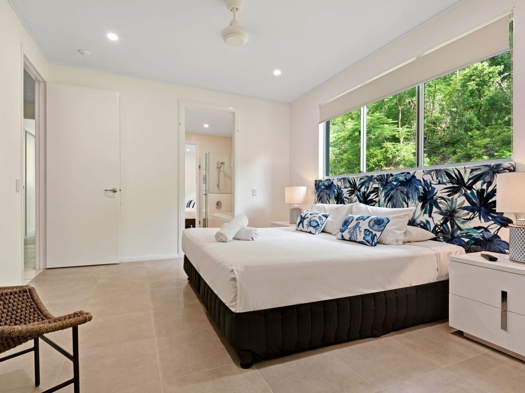 Prestige Pavillion Luxury 4 Bedroom Oceanfront With Buggy Great Location Pavillions 3 Hamilton Island