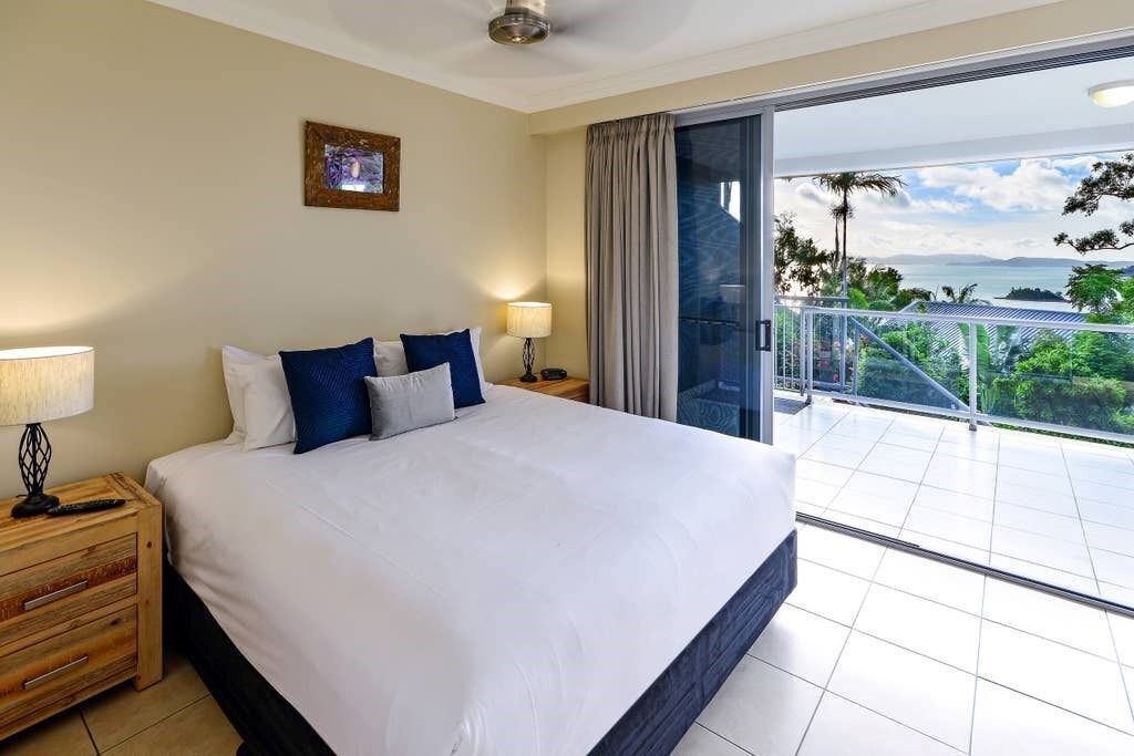 Blue Water Views 9 - Seaview Apartment on Hamilton Island