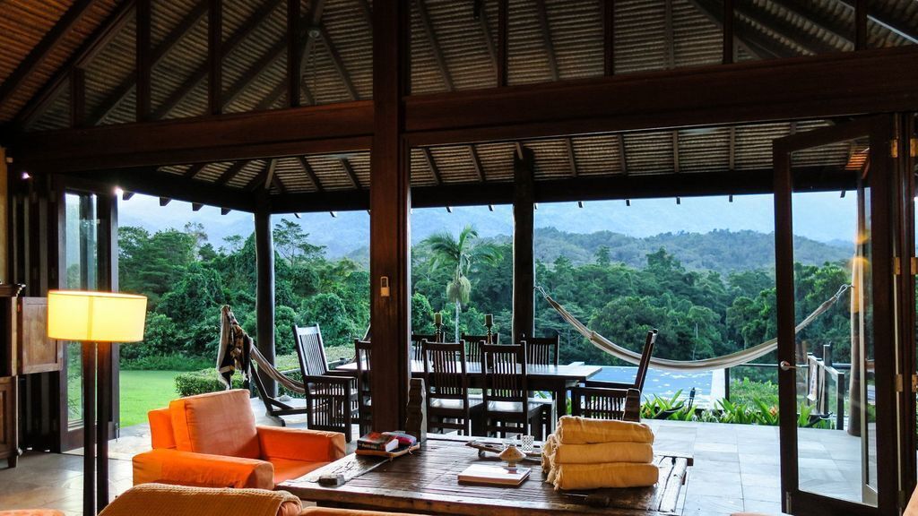 Bali Hai - secluded but close to amenities