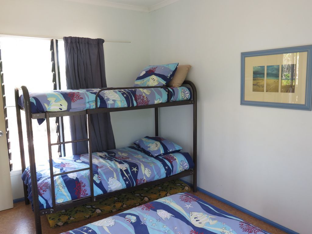 Driftwood Beachfront Getaway, Sleeps 8 Comfortably, Fully air Conditioned