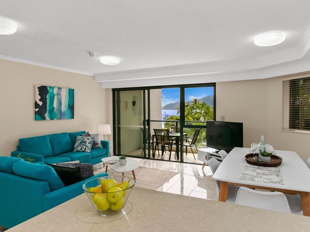 19/181 Esplanade, Cairns City - Ocean Views IN THE Cairns CBD