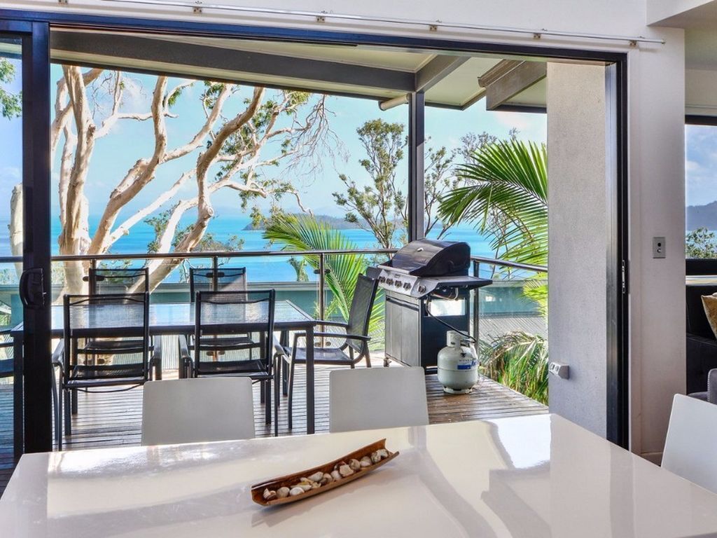 Pinnacle 1 – Seaview Apartment on Hamilton Island