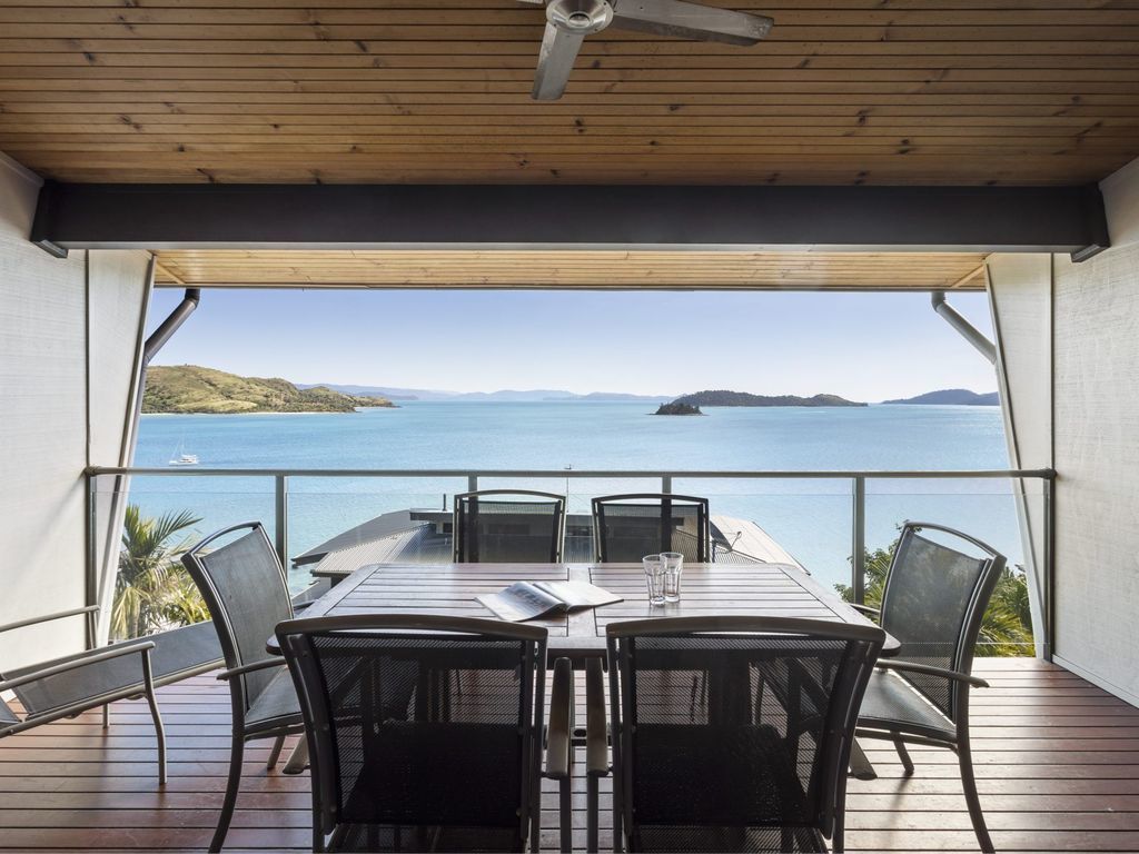 Shorelines 27 Hamilton Island Ocean View Buggy Transfers BBQ