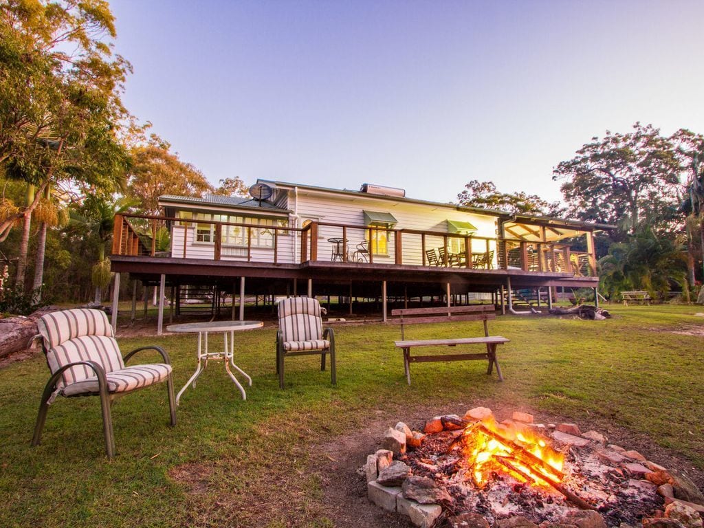 Ballantines – Bush n Beach Acreage Retreat