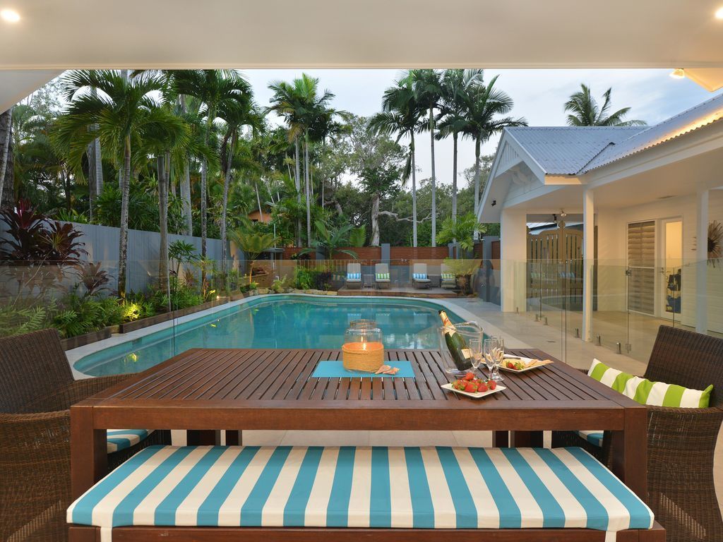 Beach Pavilions Magnificent “port Douglas” Beach House