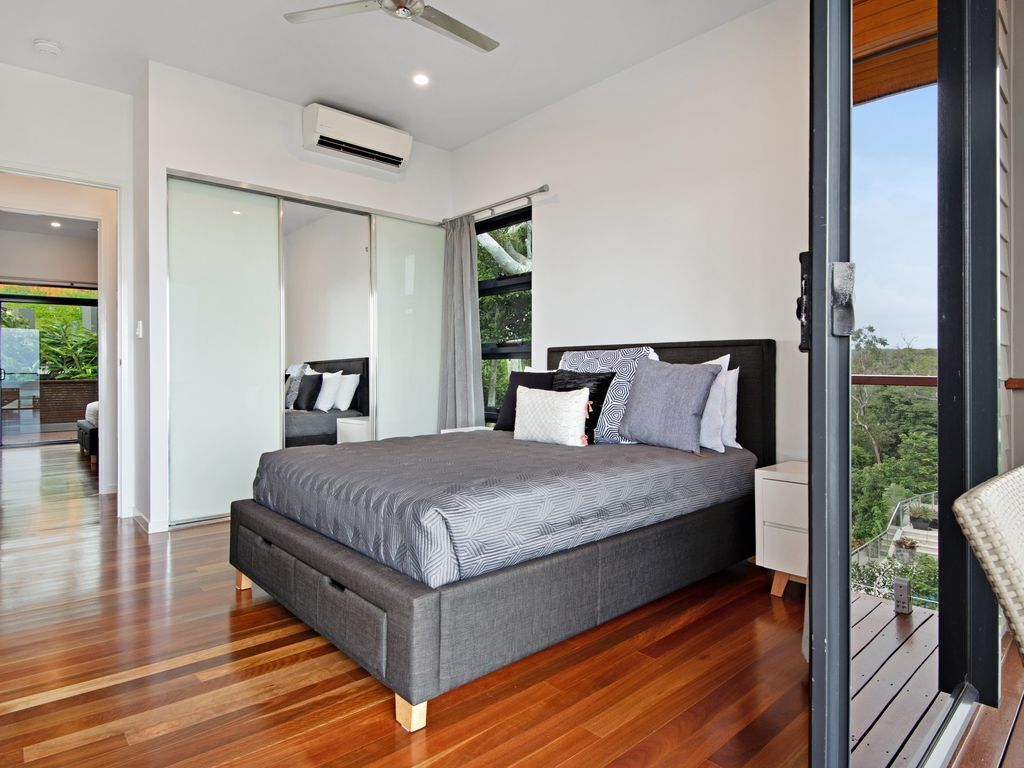 Southwinds - Stunning 7 Bedroom House on Hamilton Island