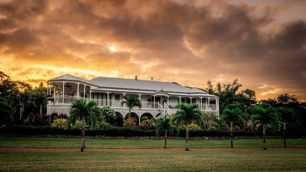 Port Douglas Lakeside Retreat