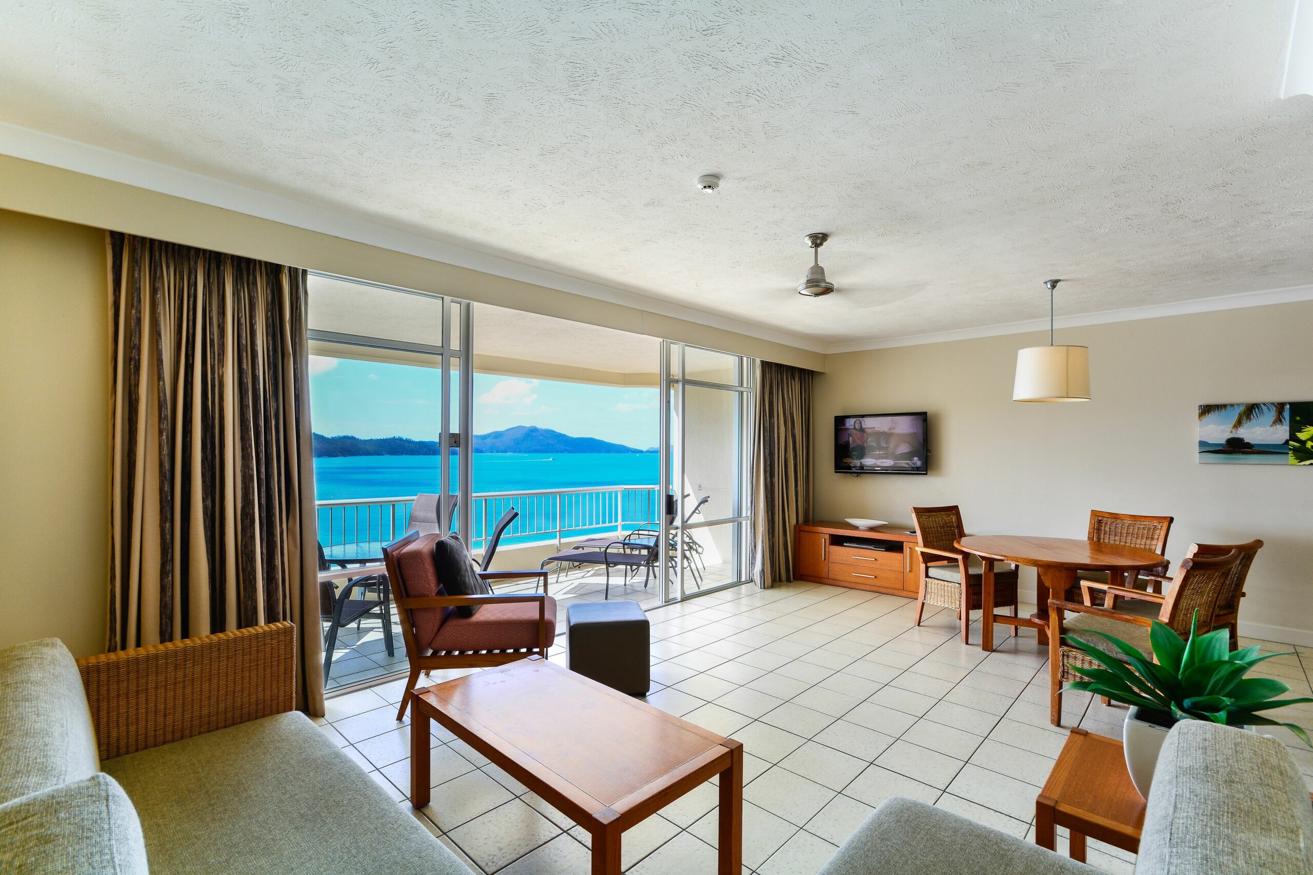 Whitsunday Apartment West 904