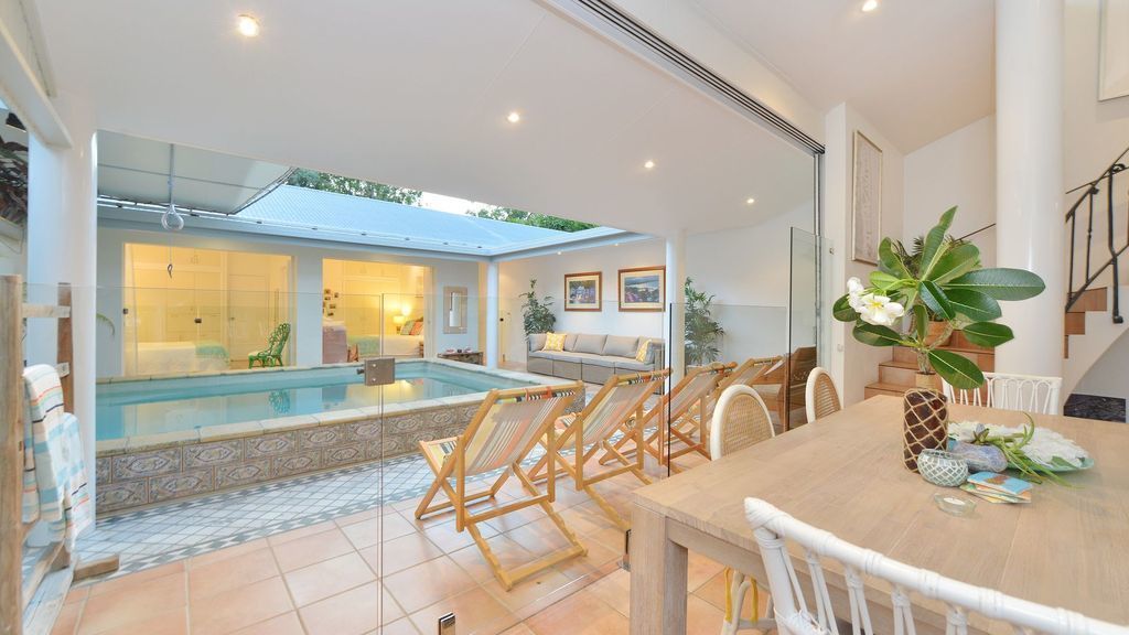 Beachfront 3 Bedroom Bliss in Port Douglas, Private and Perfect Getaway