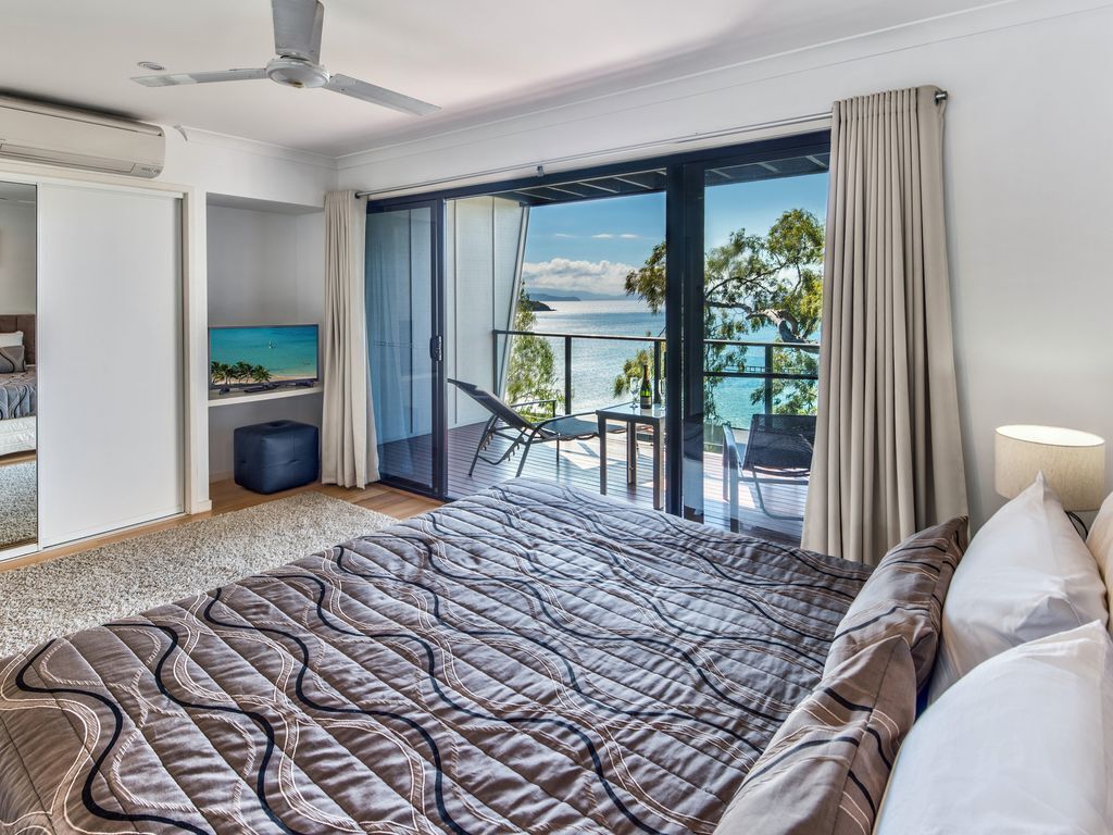 Shorelines 14 - Seaview Apartment on Hamilton Island