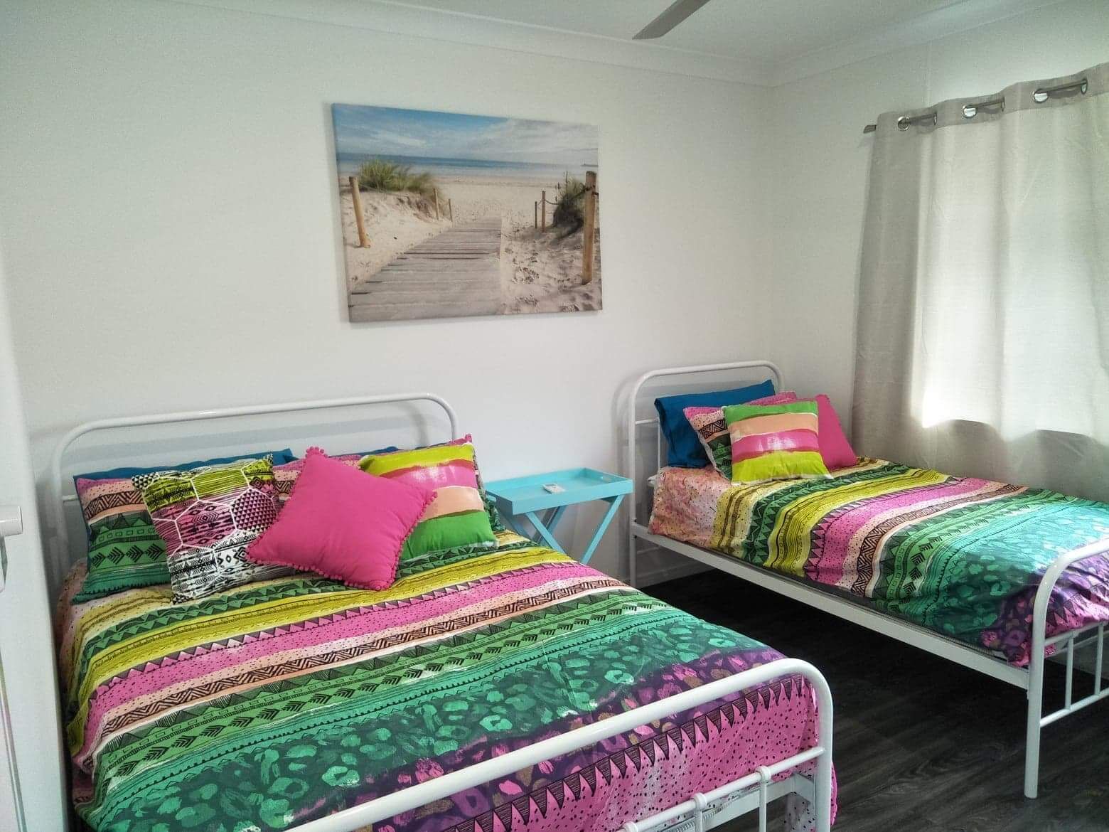 Magnetic Island Guest House, 5 MINUTE tropical lagoon walk to BEACH