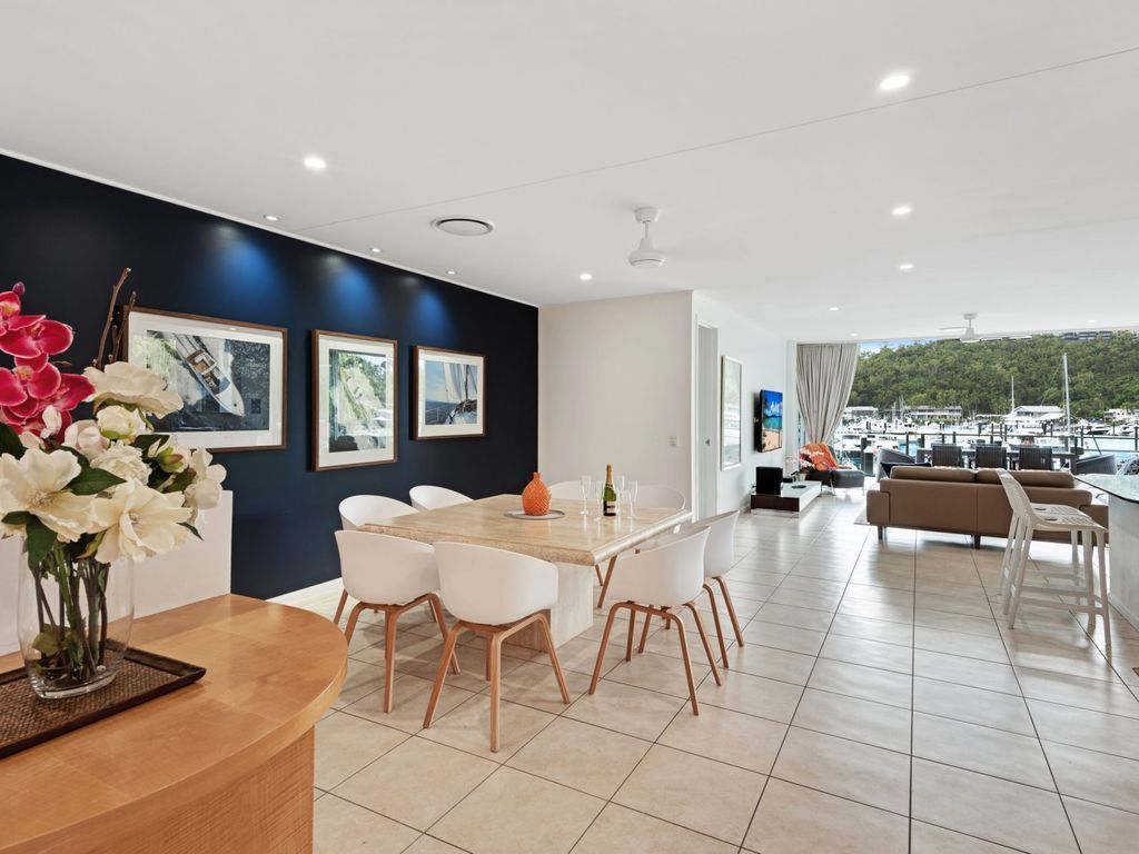 Prestige Pavillion Luxury 4 Bedroom Oceanfront With Buggy Great Location Pavillions 3 Hamilton Island