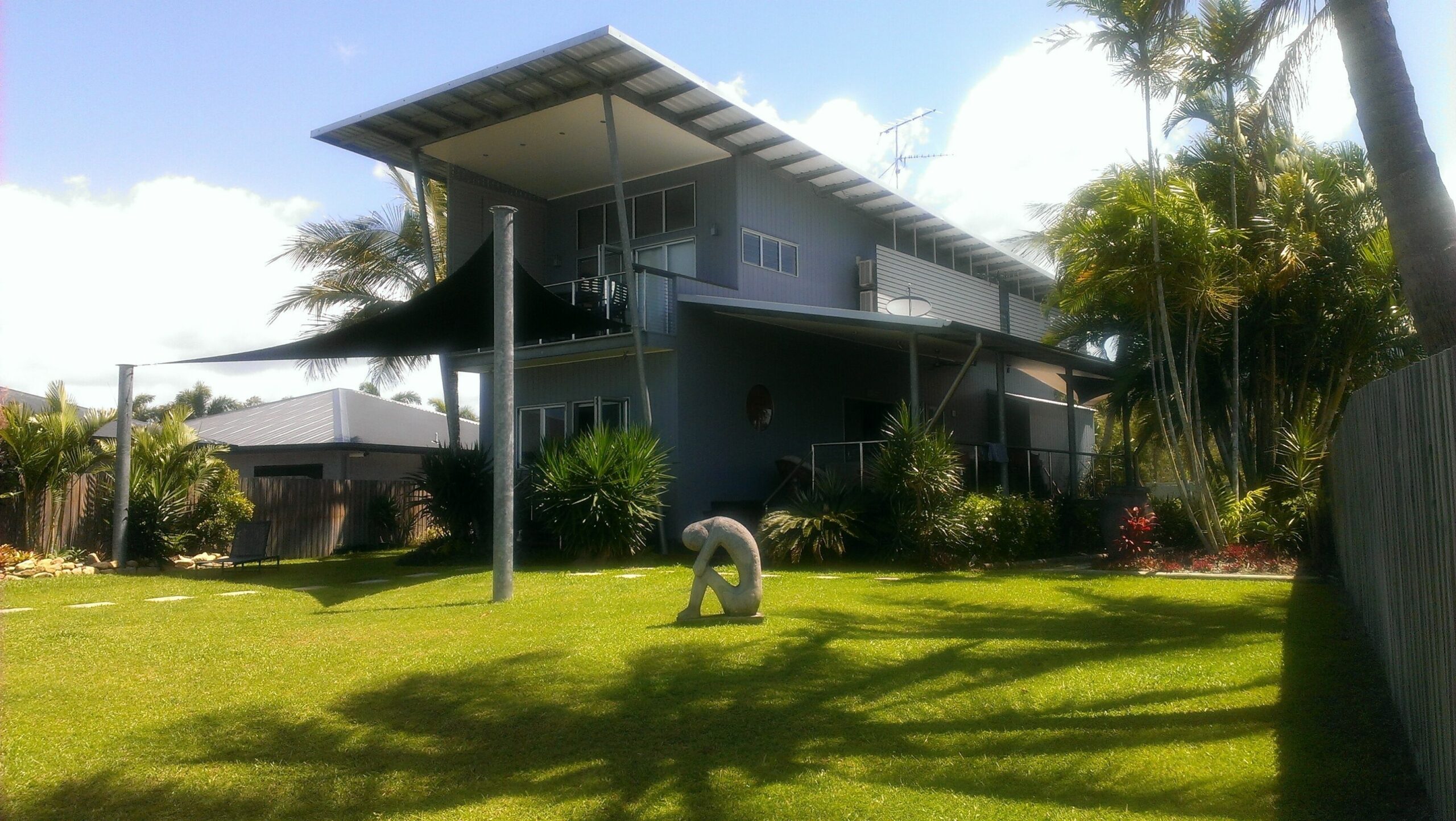 Cardwell Beach House in the Marina