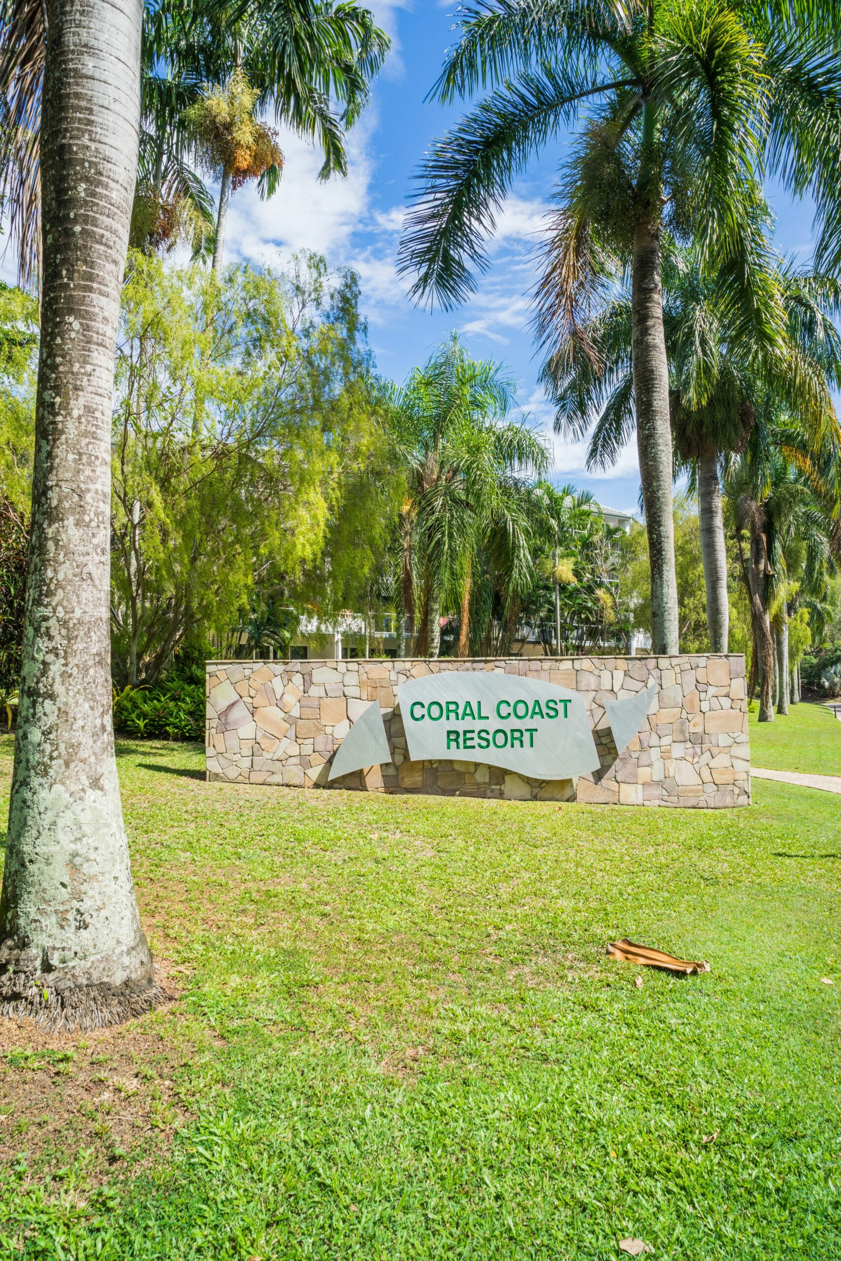 Coral Coast Apartments Palm Cove AVC