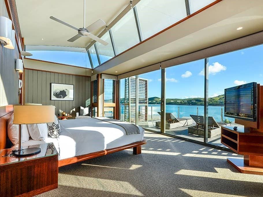 Yacht Club Villa 32 - Beautiful Villa on Hamilton Island