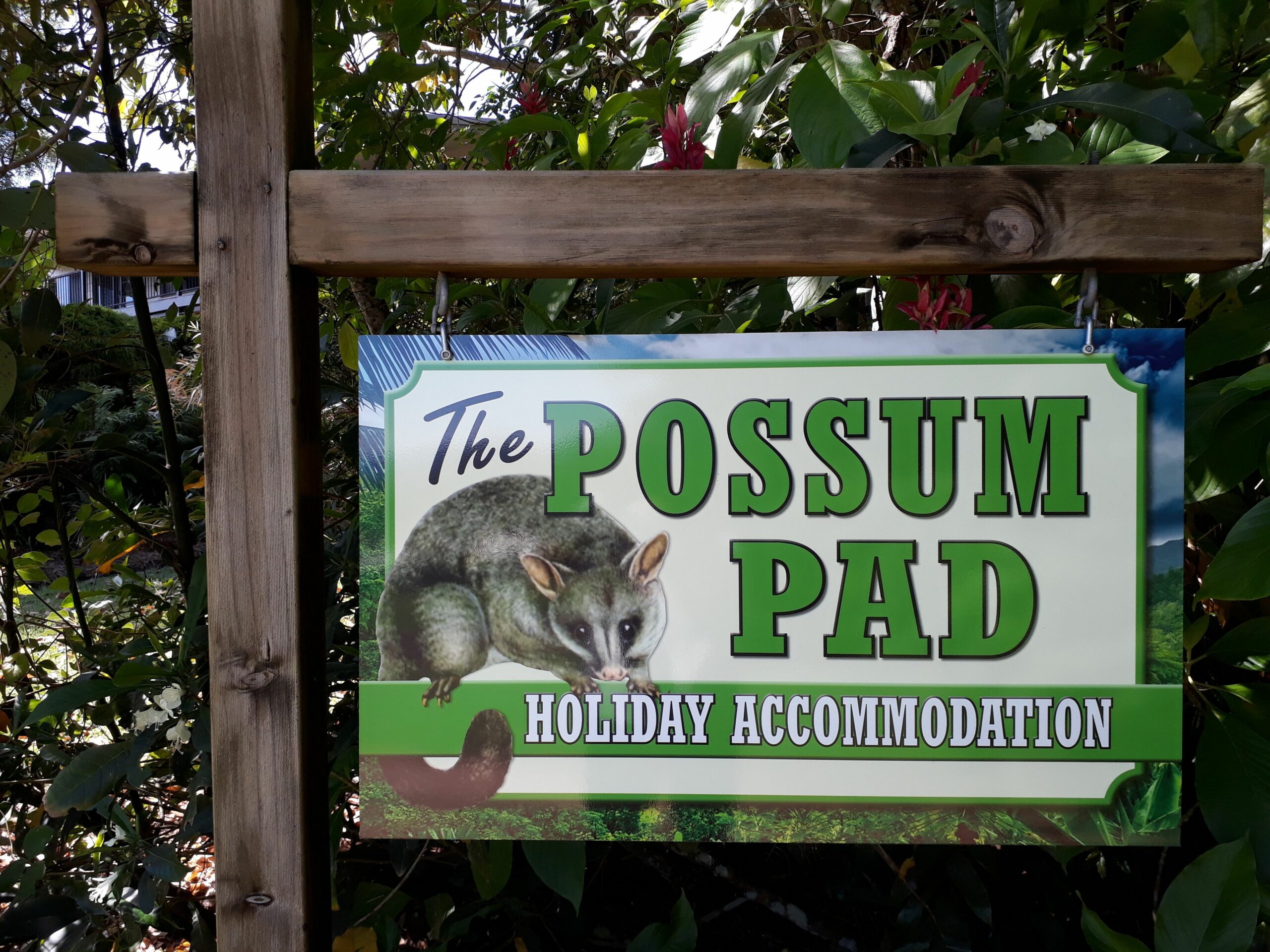 The Possum Pad Yungaburra Village. Walk to Restaurants, Historic Pub