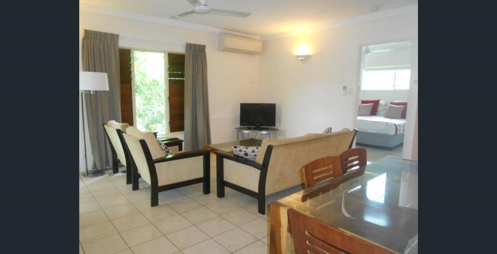 Central Plaza Private Apartment at Affordable Rates