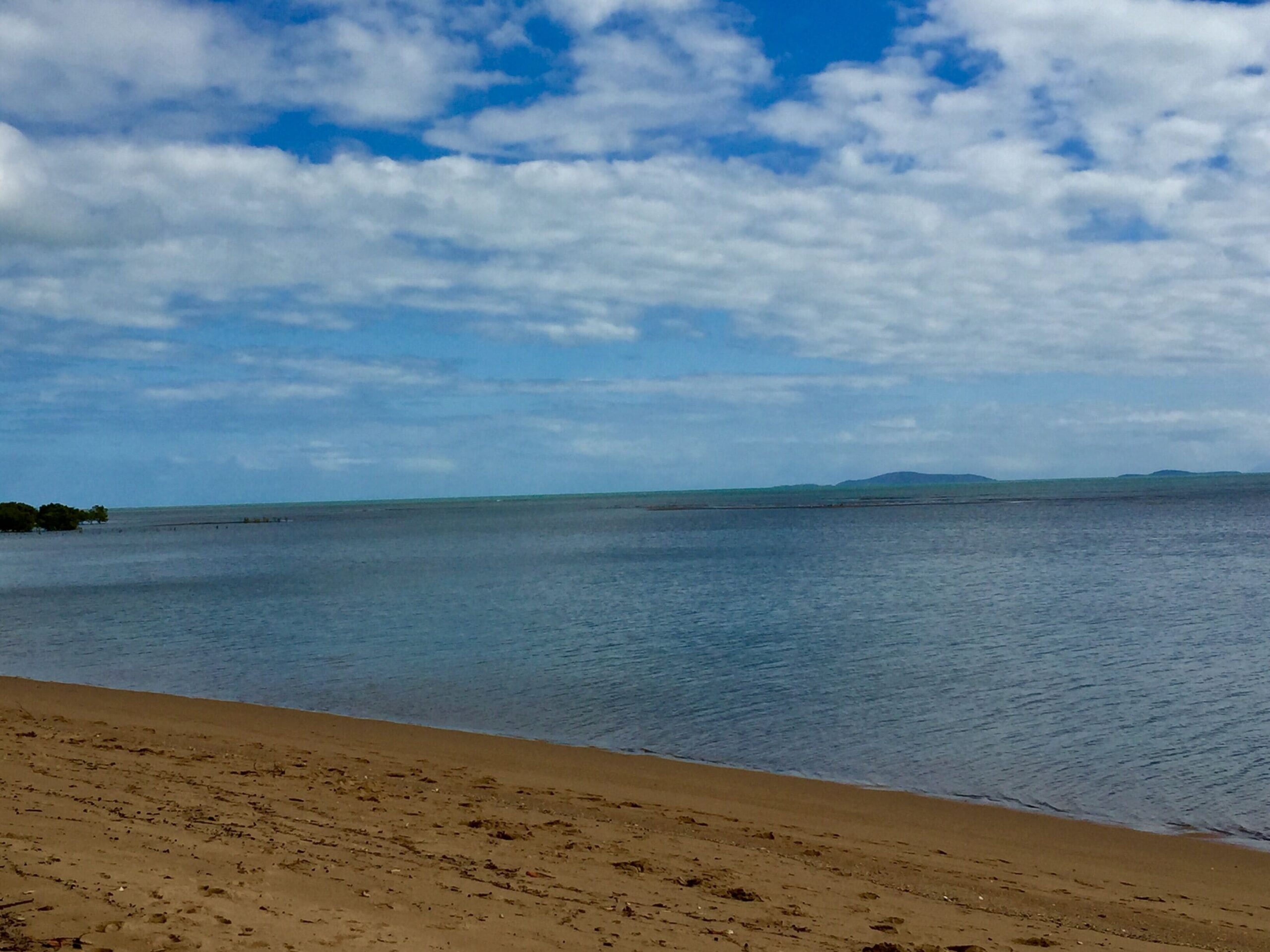 Bushland Beach Holiday House