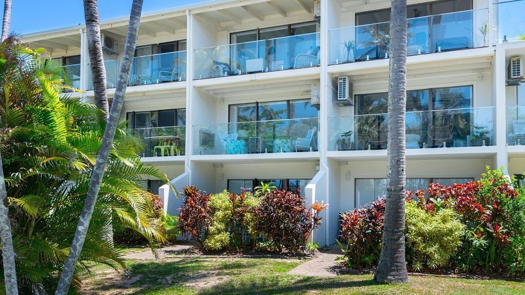 Absolute Beachfront in Port Douglas