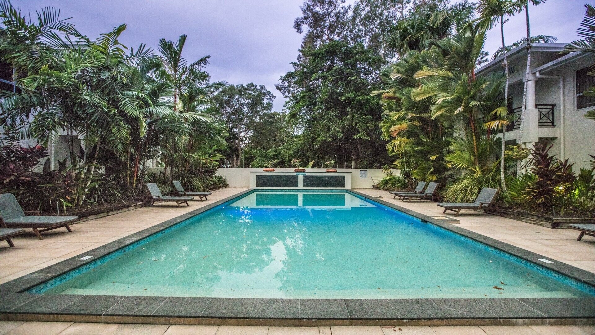 Amaroo Port Douglas - Beachfront Delight