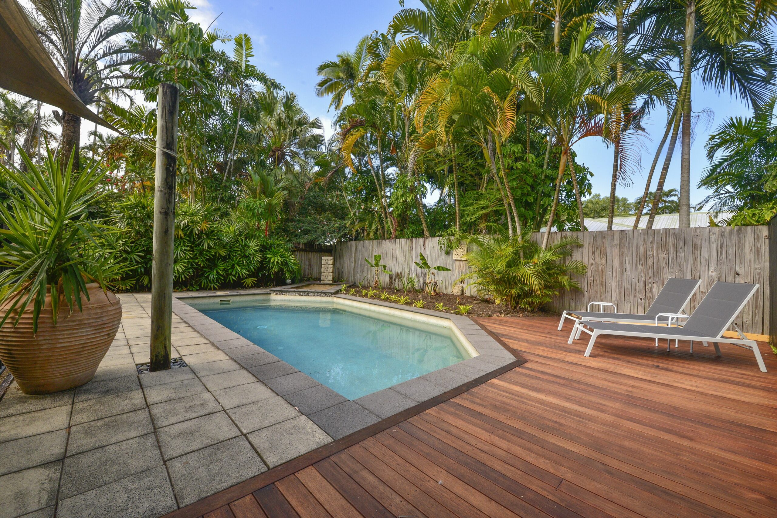 "seaclusion" Private Pool Villa in Port Douglas