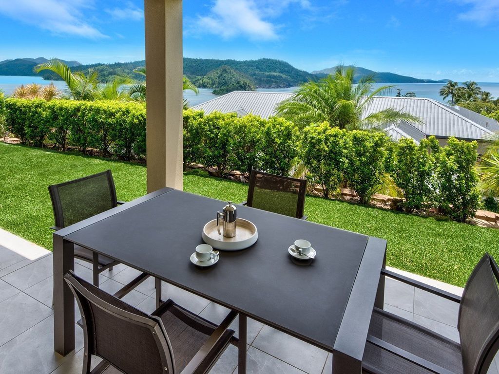 La Bella Waters 8 on Hamilton Island by Hamorent