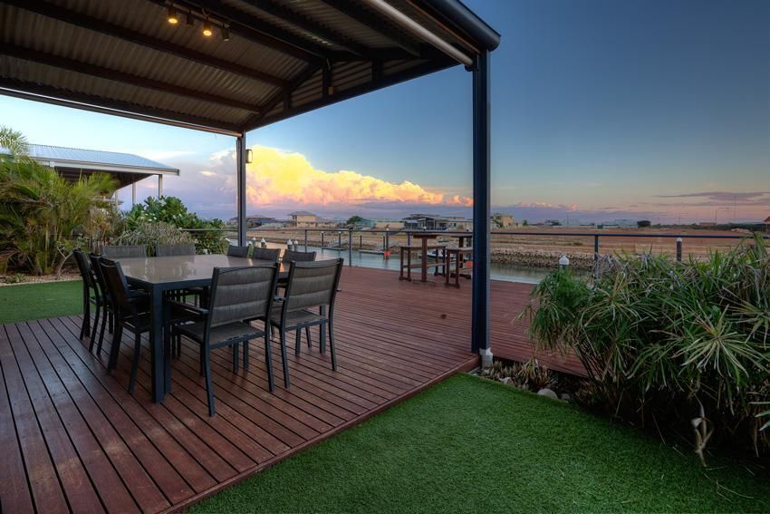 Swimming Pool and Boat Jetty. Beautifully Equipped Family Home