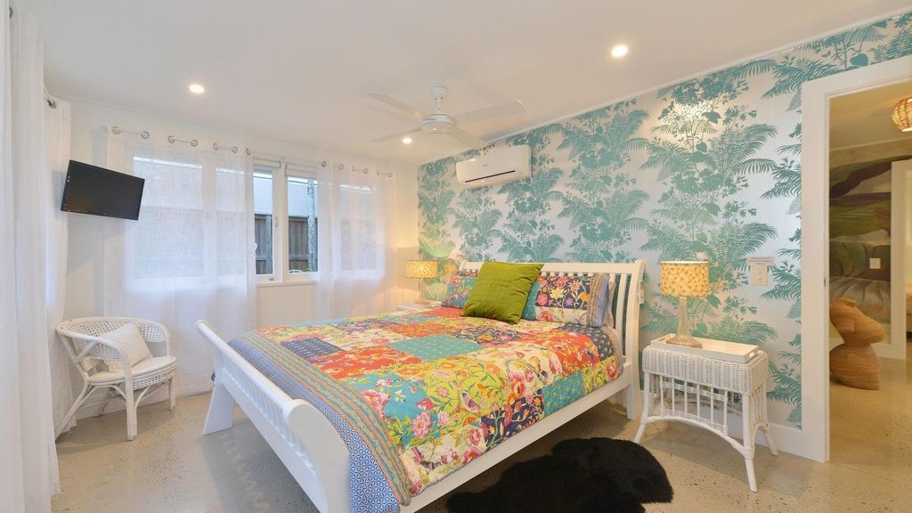 Jamaica Beach House, Near the Beach. A Magical Home you Will Fall in Love With!