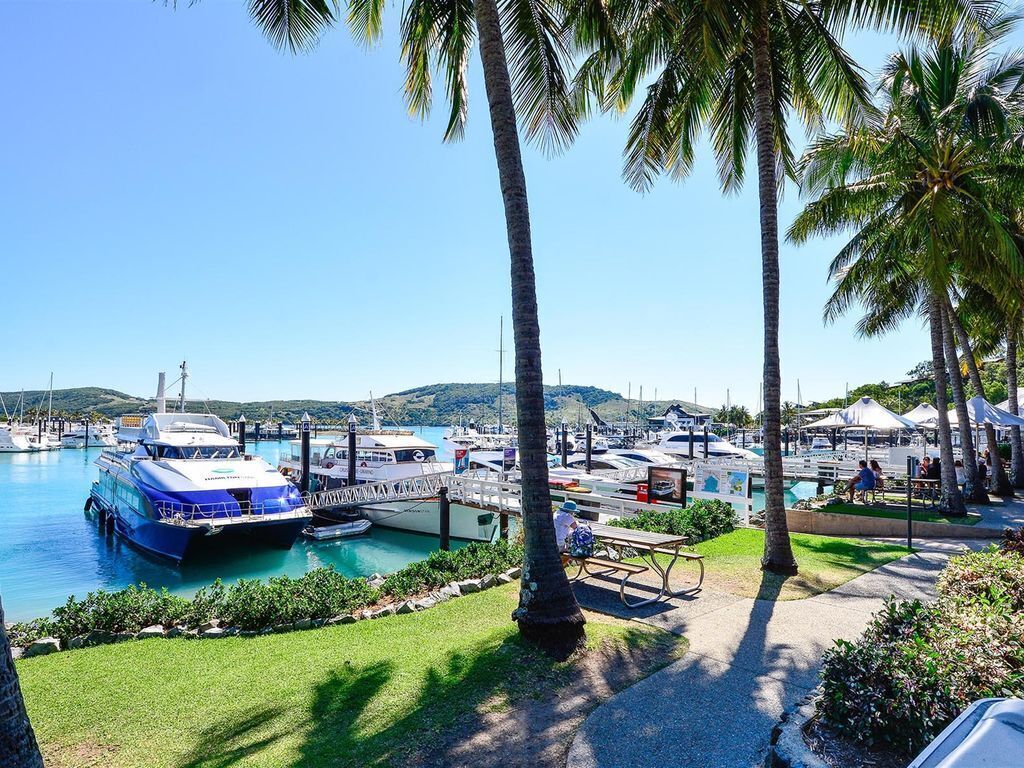 Sunset Waters 03 - Hamilton Island