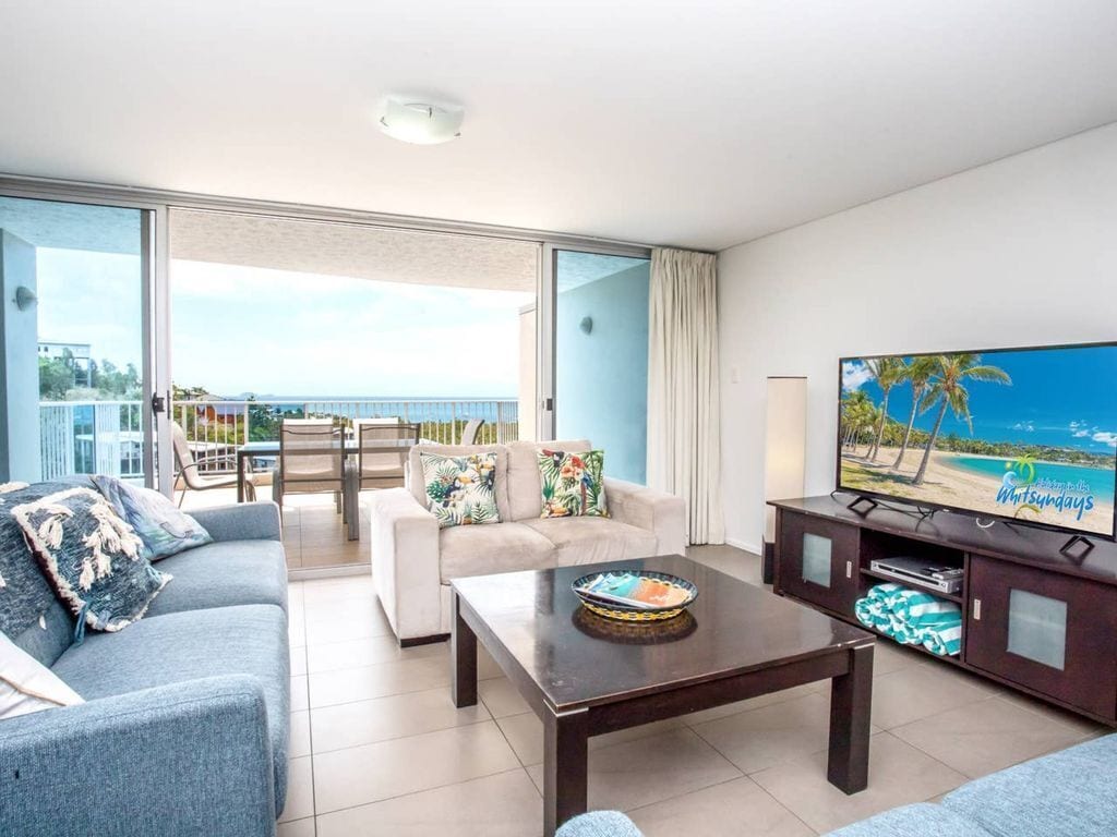 Ocean Views Azure, 2 Pools,wifi, Gym,central