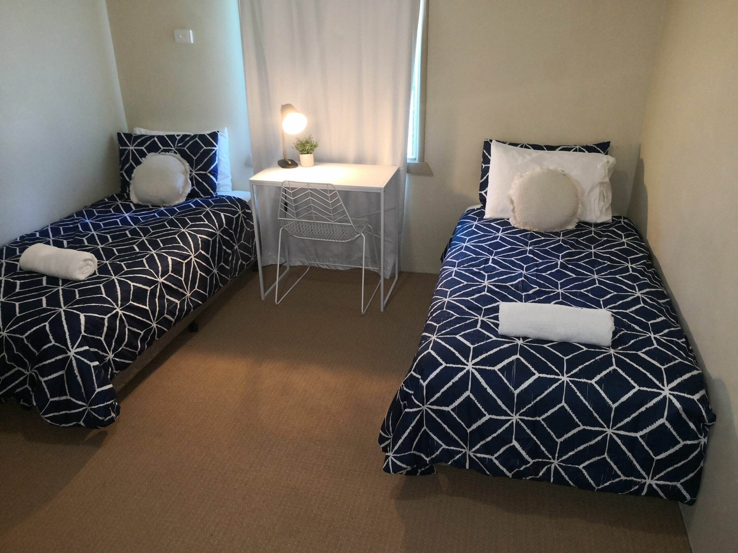 Home Home at Haymarket 2BR AC close to Stadium/Mater Hospital and Day Surgery