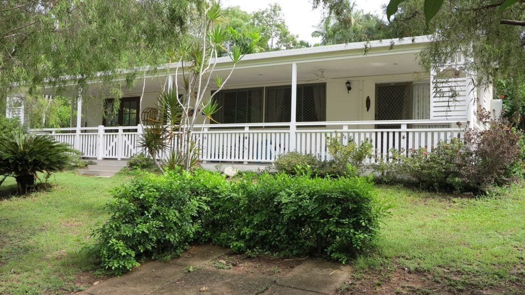 Mirabel Cottage - Arcadia, QLD