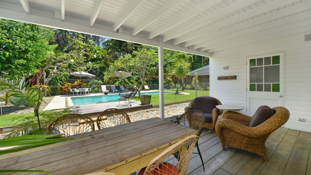 Jamaica Beach House, Near the Beach. A Magical Home you Will Fall in Love With!